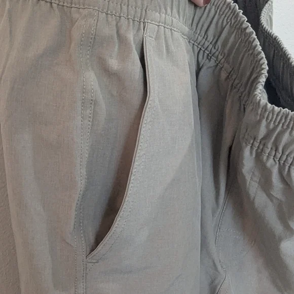 Dutch Bros Men's Shorts - Picture 7 of 7